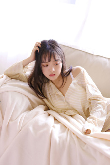 年轻的女邻居4伦理3