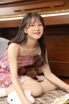 蒙上眼让娇妻被别人玩